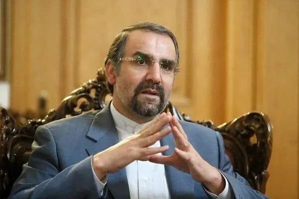 İran Prezidentinin müşaviri Mehdi Sənayi istefa verdi: Etirazlar səbəb?