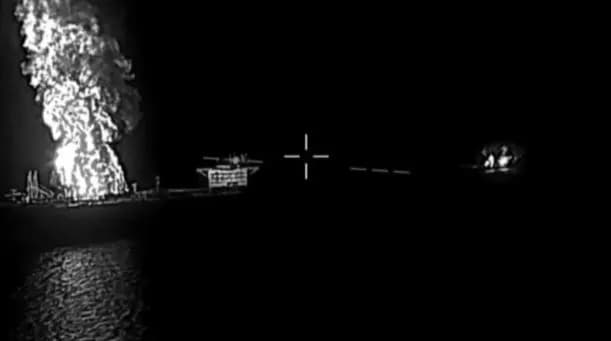 Ukrayna Dronları Rusiyanın Ən Böyük Neft Terminalını Yandırdı!