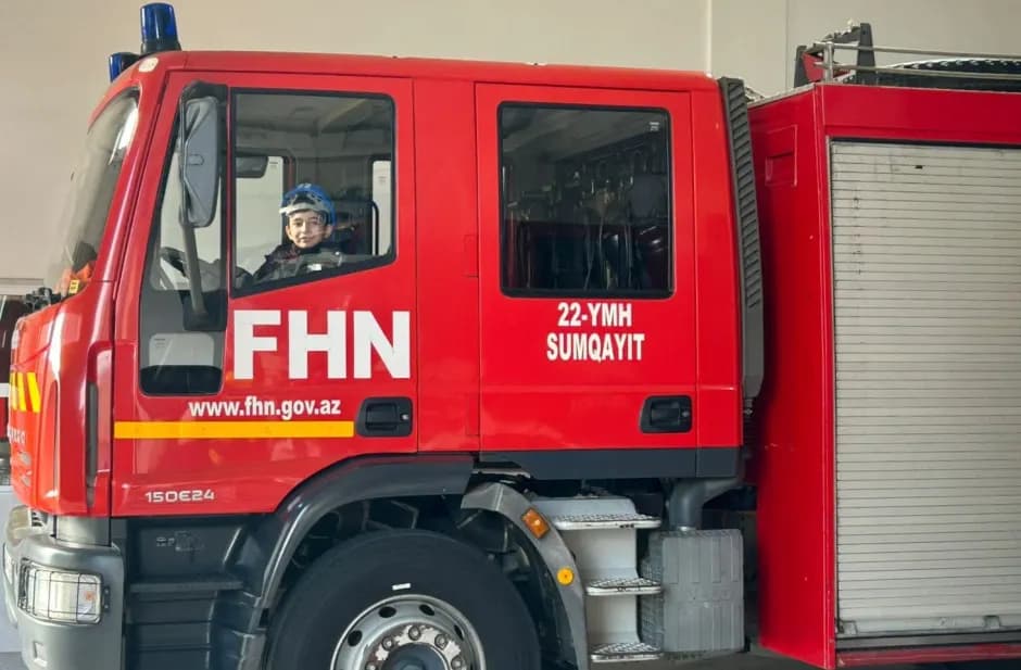 Sumqayıtda yanğınsöndürənlər gənclərə peşələrini nümayiş etdirdilər