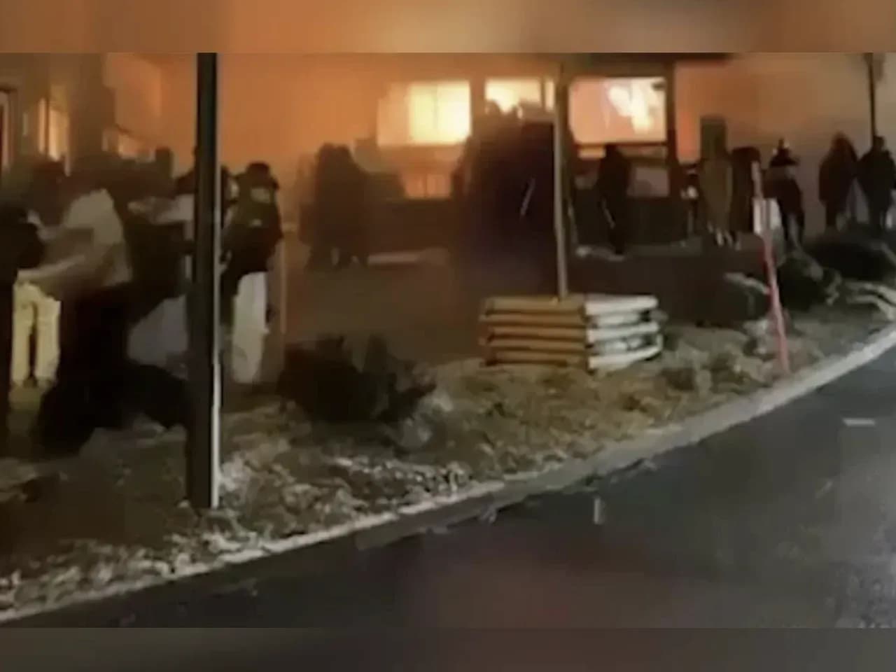 İsveçrədə barda partlayış nəticəsində 40 nəfər ölüb, 100-dən çox insan yaralanıb - YENİLƏNİB