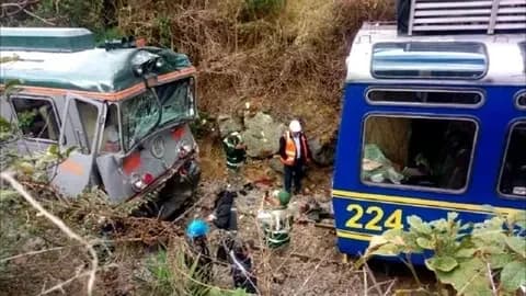 Peru'da qatar toqquşması: Bir ölü, 40 yaralı!