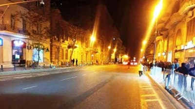 Yanvarın 1-i səhər saat 06:00-a qədər şəhərin küçələri, parkları və meydanları tam təmizlənib - FOTOLENT