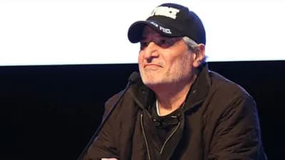 Gökmen Özdenak 78 yaşında vəfat edib