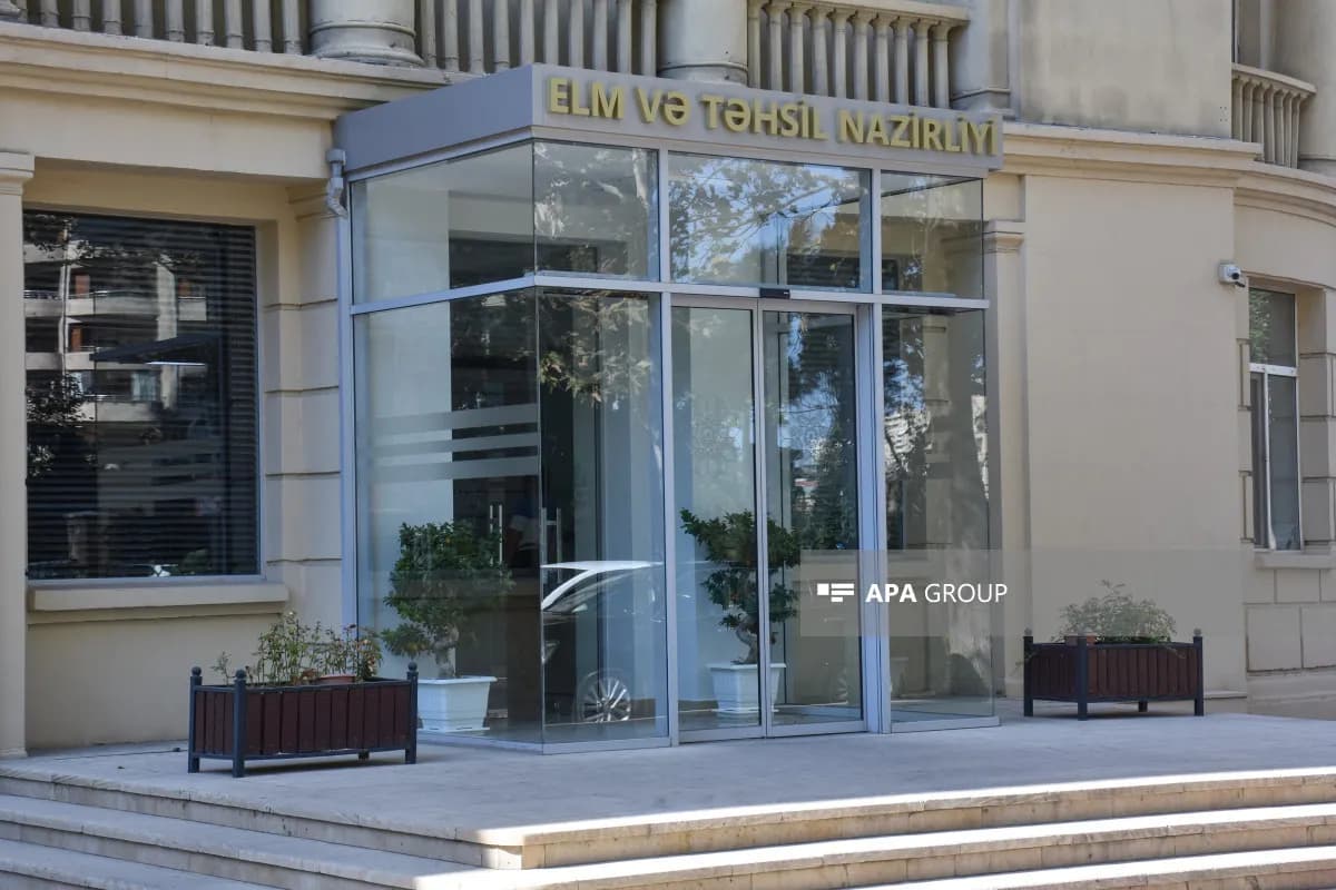 Nazirliyə 23 mindən çox müraciət: Ən çox hansı suallar verildi?