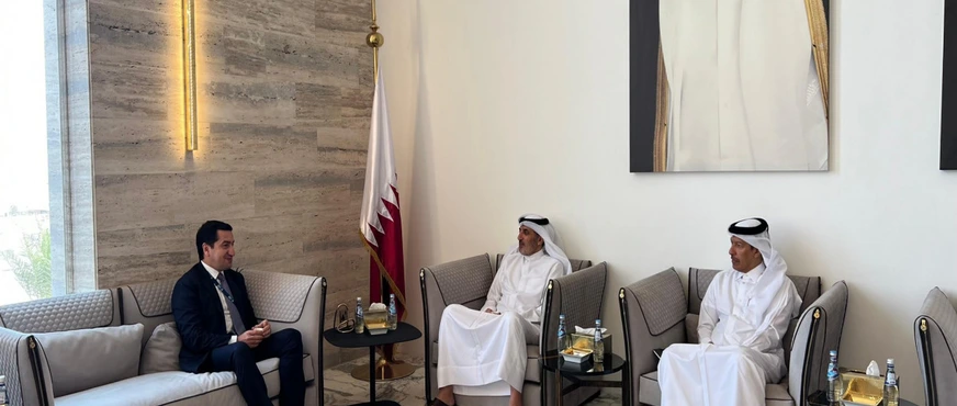 Hikmət Hacıyev və Əhməd əl-Misnad Doha Forumunda əlaqələri müzakirə etdi