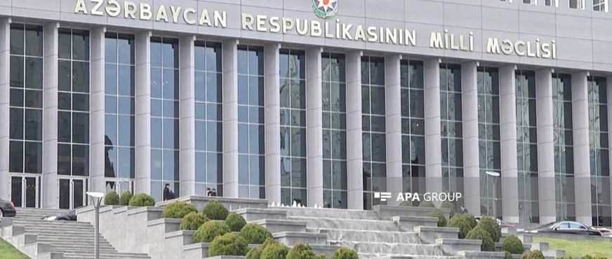 Milli Məclisdə Azərbaycan dili strategiyası müzakirəsi: Kimlər iştirak etdi?