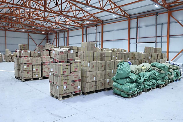 Prezident Əliyev gömrük anbarlarına nəzarəti gücləndirməyi tapşırdı